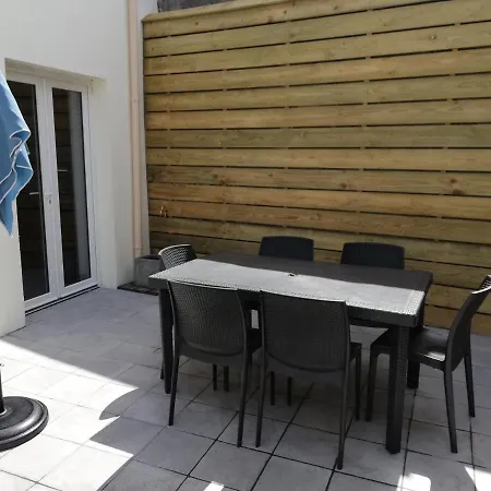 Holiday home Noun & Joul Chef-du-Pont